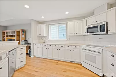 2350 Jathom Lane, Longview, WA 98632 - Photo 11