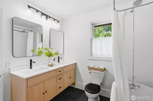 3033 NE 92nd St, Seattle, WA 98115 - Photo 23