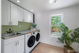 3033 NE 92nd St, Seattle, WA 98115 - Photo 15
