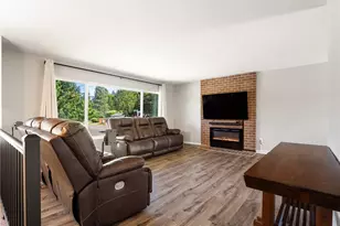 2103 SW 306th Pl, Federal Way, WA 98023 - Photo 5