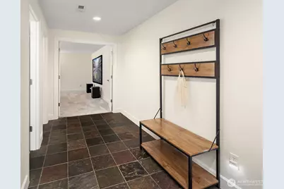 2607 W Newton Street, Seattle, WA 98199 - Photo 35