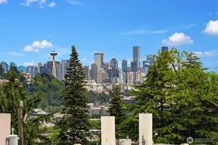 2607 W Newton St, Seattle, WA 98199 - Photo 3