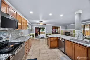 10426 198th St Ct E, Graham, WA 98338 - Photo 9