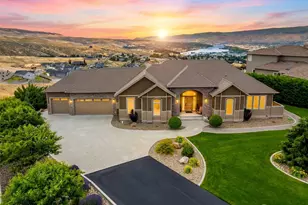 118 E Mountain Brook Ln, Wenatchee, WA 98801 - Photo 3