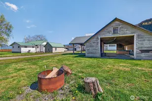 5419 Hillview Rd, Sumas, WA 98295 - Photo 5