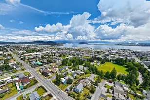 1203 30th St, Anacortes, WA 98221 - Photo 3