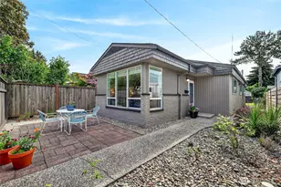 3039 61st Ave SW, Seattle, WA 98116 - Photo 1