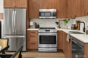 1508 18th Ave, Seattle, WA 98122 - Photo 3