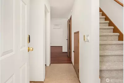 708 6th Avenue S #E101, Kent, WA 98032 - Photo 3