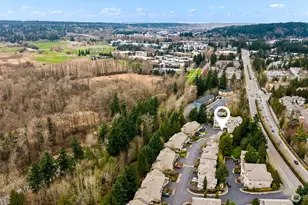 18560 NE 57th St, Redmond, WA 98052 - Photo 27