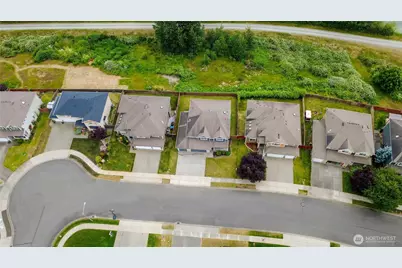 1522 Daffodil Avenue NE, Orting, WA 98360 - Photo 29