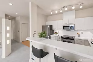 700 E Denny Way, Seattle, WA 98122 - Photo 3