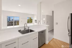 700 E Denny Way, Seattle, WA 98122 - Photo 11