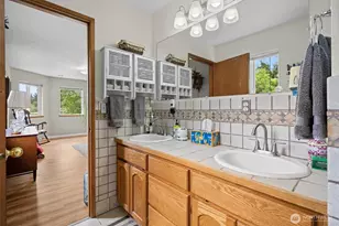 7419 214th Ave E, Bonney Lake, WA 98391 - Photo 11