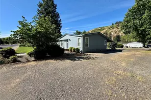 1218 S 3rd St, Dayton, WA 99328 - Photo 3