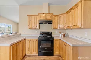 317 M St, Hoquiam, WA 98550 - Photo 9