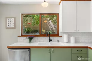 123 31st Ave, Seattle, WA 98122 - Photo 13