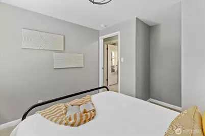 23007 53rd Avenue W, Mountlake Terrace, WA 98043 - Photo 17