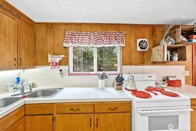142 Butter Creek Lane, Packwood, WA 98361 - Photo 13