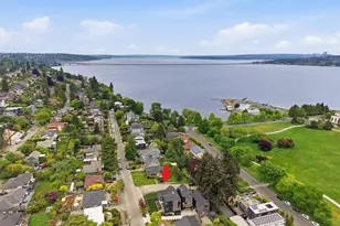 4235 S Bradford St, Seattle, WA 98118 - Photo 29