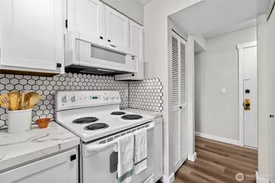 423 75th Street SE #B26, Everett, WA 98203 - Photo 13