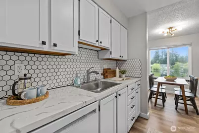 423 75th Street SE #B26, Everett, WA 98203 - Photo 15