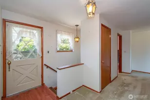 136 Oakcrest Ave, Port Angeles, WA 98362 - Photo 15