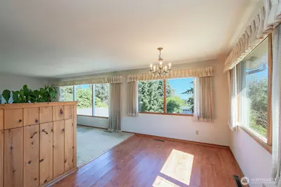 136 Oakcrest Avenue, Port Angeles, WA 98362 - Photo 7