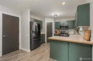 22328 Autumnwood Ct SE, Yelm, WA 98597 - Photo 11