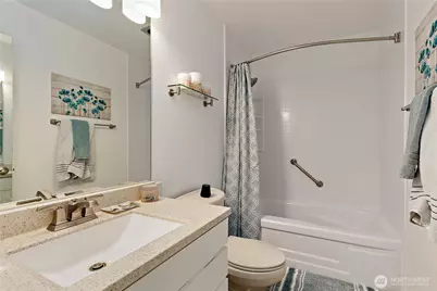 22222 Dock Avenue #2B, Des Moines, WA 98198 - Photo 7