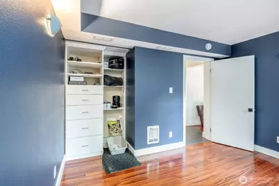752 Bellevue Avenue E #208, Seattle, WA 98102 - Photo 5