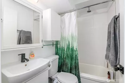 752 Bellevue Avenue E #208, Seattle, WA 98102 - Photo 15
