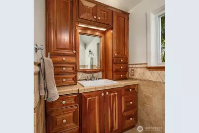 5021 E Mercer Way, Mercer Island, WA 98040 - Photo 25