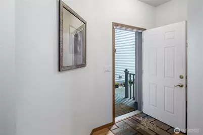2213 James Circle #B, Lynden, WA 98264 - Photo 3
