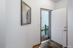2213 James Cir, Lynden, WA 98264 - Photo 3