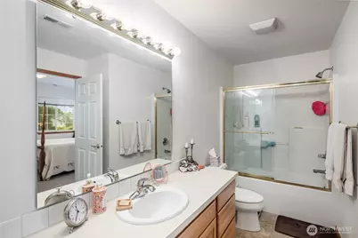 2213 James Circle #B, Lynden, WA 98264 - Photo 19