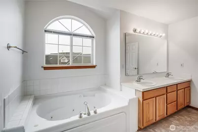 2213 James Circle #B, Lynden, WA 98264 - Photo 23