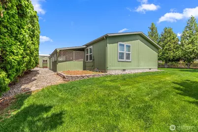 136 29th Street NW, East Wenatchee, WA 98802 - Photo 31
