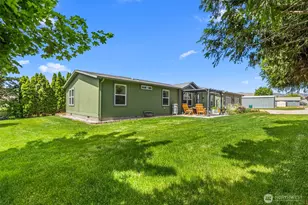 136 29th St NW, East Wenatchee, WA 98802 - Photo 33