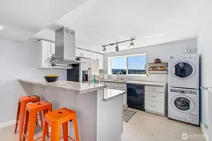 300 NW 47th St, Seattle, WA 98107 - Photo 27
