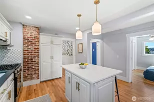 300 NW 47th St, Seattle, WA 98107 - Photo 11