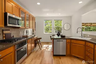 1906 Juneberry Ct NE, Issaquah, WA 98029 - Photo 5
