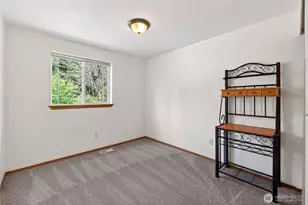 700 Kelsey Ln E, Eatonville, WA 98328 - Photo 19