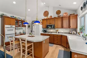 7201 Holly Hedge SW, Lakewood, WA 98499 - Photo 9