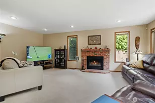 7634 116th Ct SE, Newcastle, WA 98056 - Photo 9