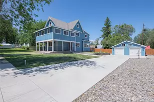 209 W Ash St, Waterville, WA 98858 - Photo 1