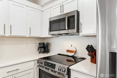 1845 SE 12th Place #H-204, North Bend, WA 98045 - Photo 7