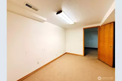 2827 Ocean Beach Highway, Longview, WA 98632 - Photo 27