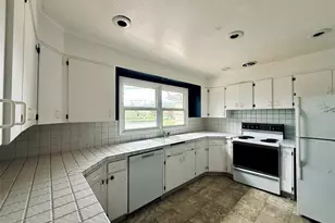 2827 Ocean Beach Hwy, Longview, WA 98632 - Photo 7