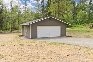 9704 274th St E, Graham, WA 98338 - Photo 23